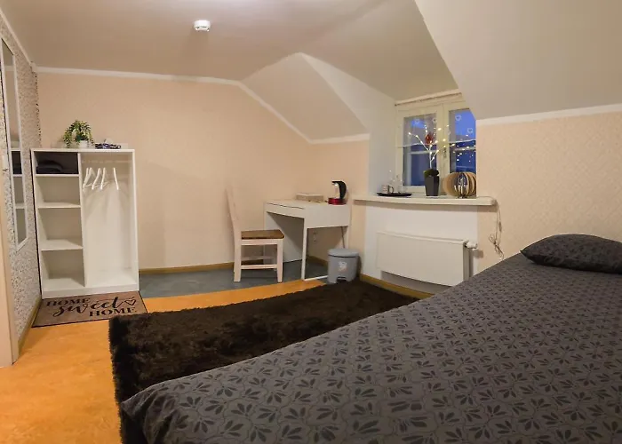 Kesklinna Kodumajutus * פאידה